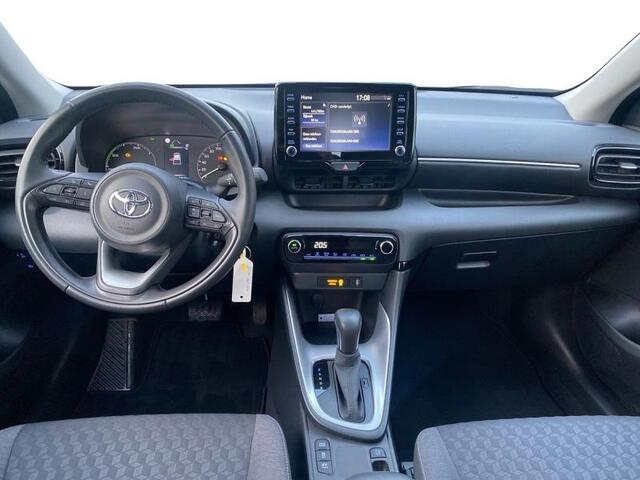 Toyota Yaris Dynamic cam apple carplay