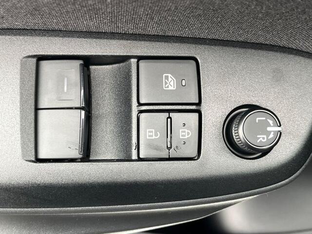 Toyota Yaris Dynamic cam bluetooth apple ca