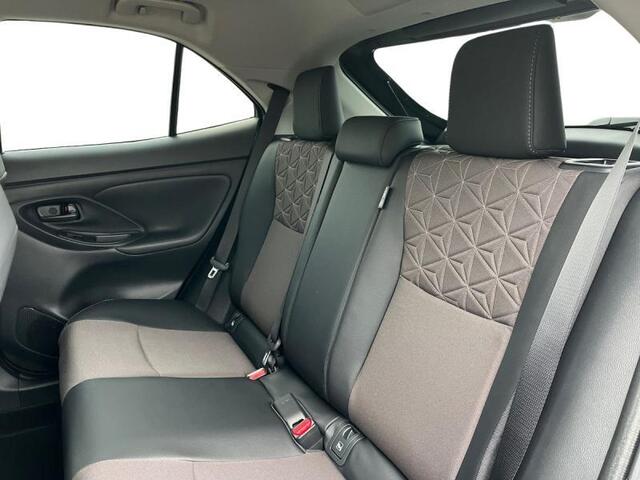 Toyota Yaris Elegant