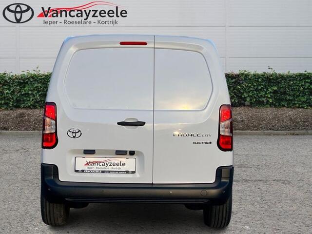 Toyota Proace City Prijs ex. btw = �30600 EV COMF