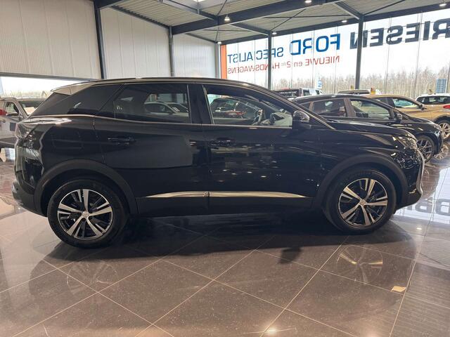 Peugeot 3008 1.2 PureTech Allure Pack Navigatie/1j gar1