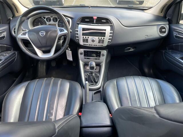 Lancia Delta 1.4-16V Platino 3e Eigenaar Trekhaak Pano NAP APK