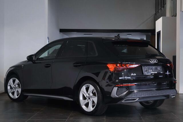 Audi A3 SPORTBACK 30 TFSi S line MATRIX Navi ACC Garantie