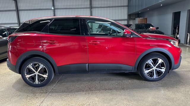 Peugeot 3008 1.2 PureTech Allure