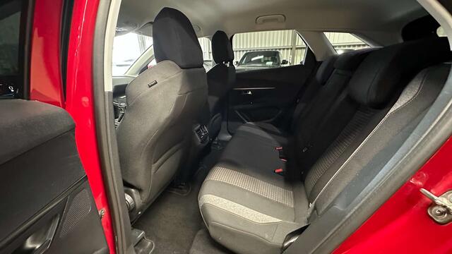 Peugeot 3008 1.2 PureTech Allure