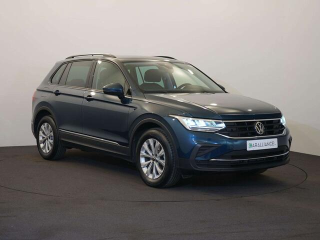 Volkswagen Tiguan LIFE 1.5TSI DSG|NAVbyAPP|LED|Si�ges+VO.CH|ACCStop
