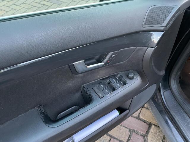 Audi A4 Limousine 2.0 FSI Exclusive sportieve auto