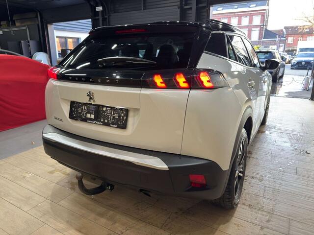 Peugeot 2008 1.2  GARANTIE 12 MOIS  1ER PROP  ALLURE 