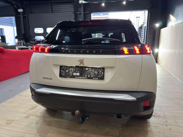 Peugeot 2008 1.2  GARANTIE 12 MOIS  1ER PROP  ALLURE 