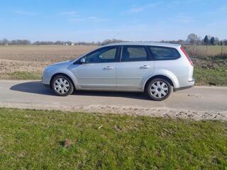 FORD FOCUS Wagon 1.6-16V Trend