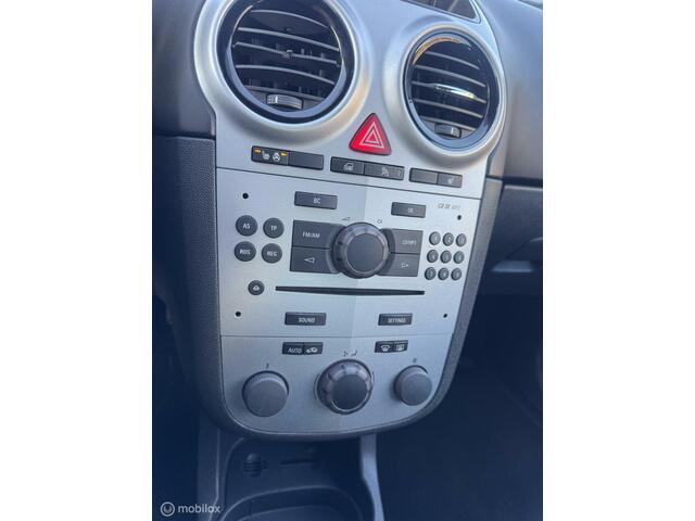 Opel Corsa 1.4-16V Executive OPC NAP/AIRCO/STOELVERWARMING