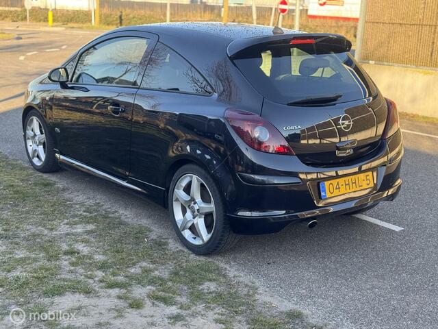 Opel Corsa 1.4-16V Executive OPC NAP/AIRCO/STOELVERWARMING