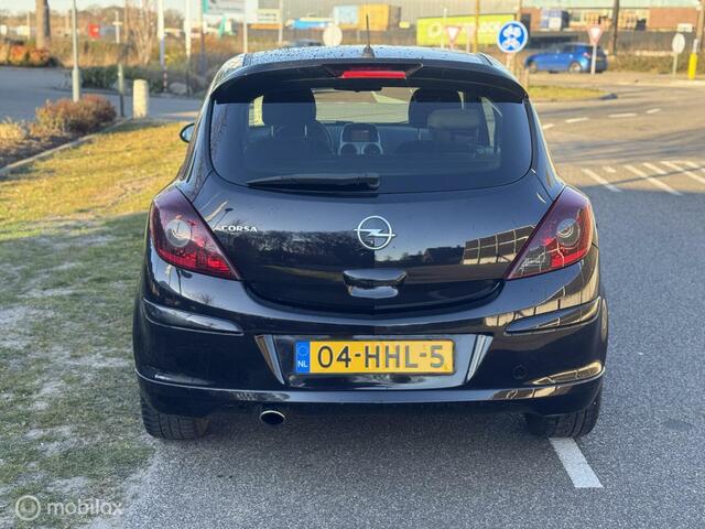 Opel Corsa 1.4-16V Executive OPC NAP/AIRCO/STOELVERWARMING