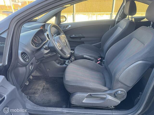 Opel Corsa 1.4-16V Executive OPC NAP/AIRCO/STOELVERWARMING