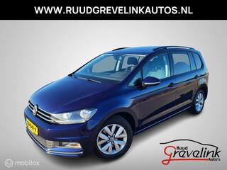 VOLKSWAGEN TOURAN 1.2 TSI 110 PK H6 Panodak DonkerGlas Clima Pdc V+A