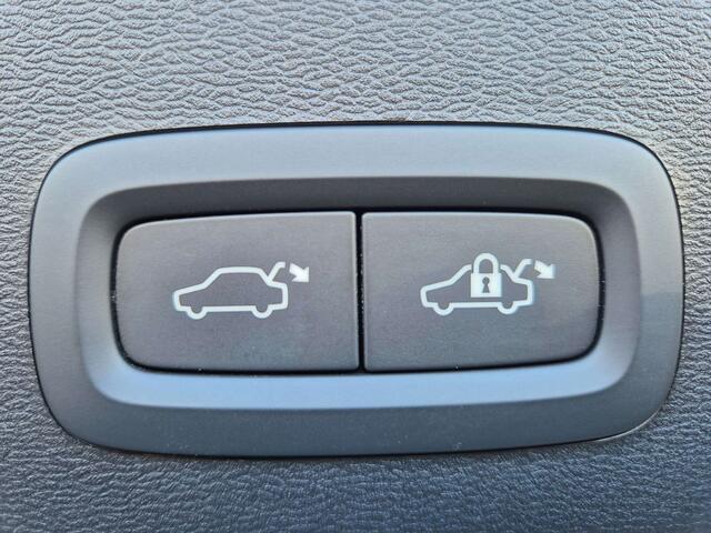 Volvo XC40 1.5 T4 PHEVINSCRIPTIONEL.KOFFERKEYLESSNAVIPTS