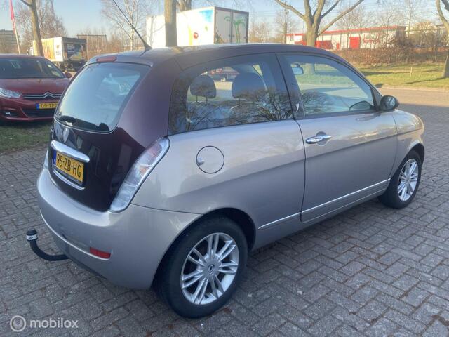 Lancia Ypsilon 1.4-16V Sport --E APK--- 133000 KM -----