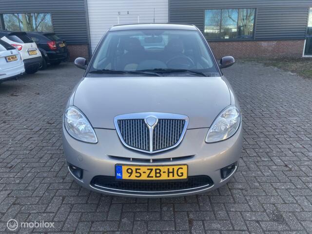Lancia Ypsilon 1.4-16V Sport --E APK--- 133000 KM -----