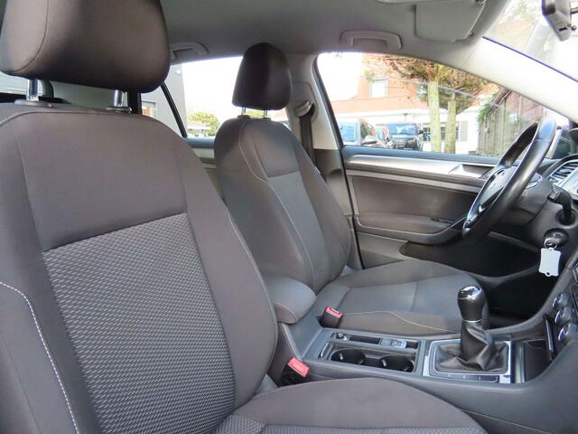 Volkswagen Golf 1.0 TSI BMT Comfortline
