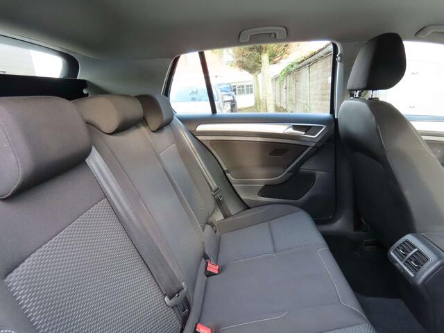 Volkswagen Golf 1.0 TSI BMT Comfortline