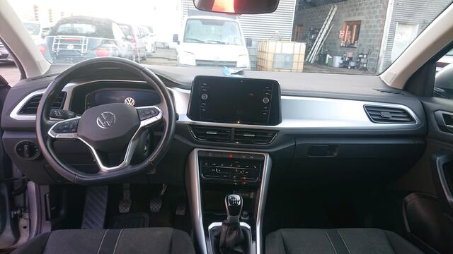 Volkswagen T-ROC 1000cc essence clim ja gps 29000km 2023 GARANTIE