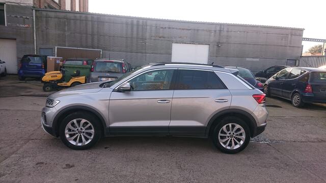Volkswagen T-ROC 1000cc essence clim ja gps 29000km 2023 GARANTIE
