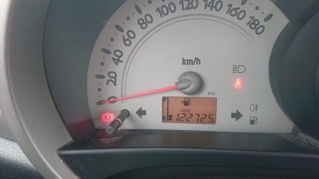 Daihatsu Trevis 1000cc essence 2008 122000km clim 5ptes GARANTIE