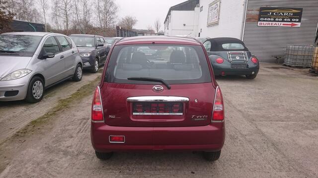 Daihatsu Trevis 1000cc essence 2008 122000km clim 5ptes GARANTIE