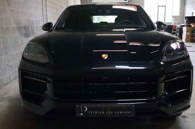 Porsche Cayenne Coup� 3.0 E-Hybrid 382 kW|Black/Black