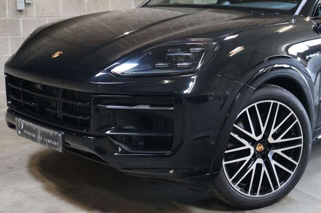 Porsche Cayenne Coup� 3.0 E-Hybrid 382 kW|Black/Black
