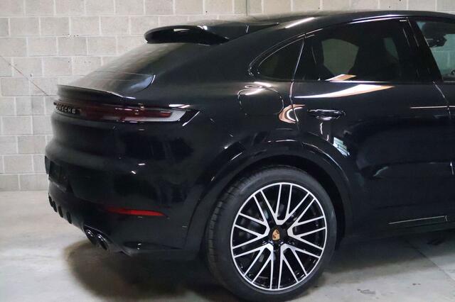 Porsche Cayenne Coup� 3.0 E-Hybrid 382 kW|Black/Black