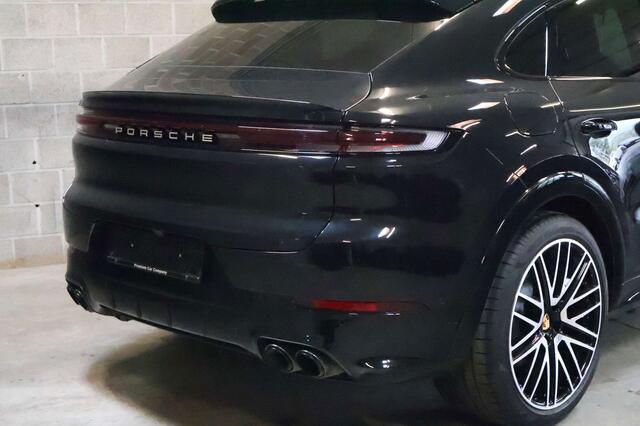 Porsche Cayenne Coup� 3.0 E-Hybrid 382 kW|Black/Black