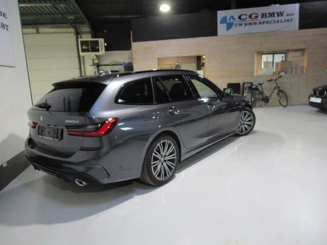 BMW 3-Serie 320 D M SPort Pano DAB Trekh Alcantara HiFi Park Assis