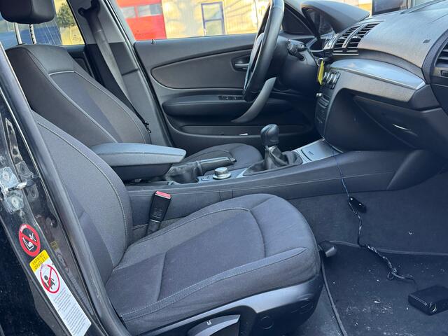 BMW 1-Serie 120i Business Line