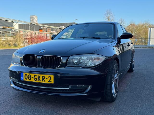 BMW 1-Serie 120i Business Line