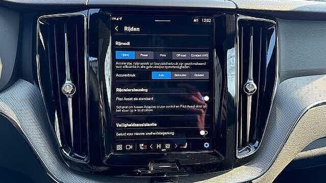 Volvo XC60 Recharge Plus Dark, T6 AWD Plug in Hybride 3YEAR WARRANTY