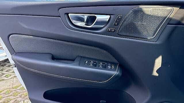 Volvo XC60 Recharge Plus Dark, T6 AWD Plug in Hybride 3YEAR WARRANTY