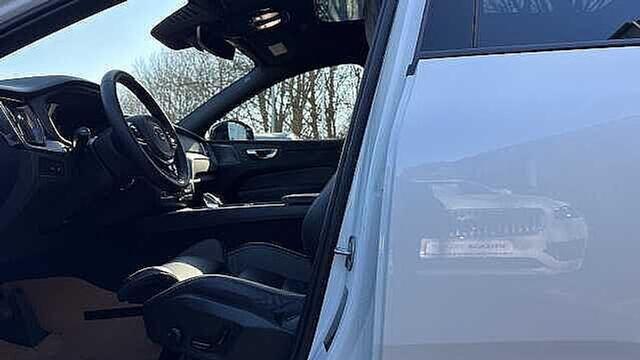 Volvo XC60 Recharge Plus Dark, T6 AWD Plug in Hybride 3YEAR WARRANTY