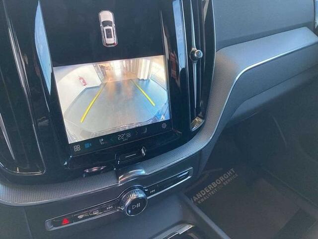 Volvo XC60 PLUS DARK B4 MHEV OPEN DAK-STANDVERWARMING