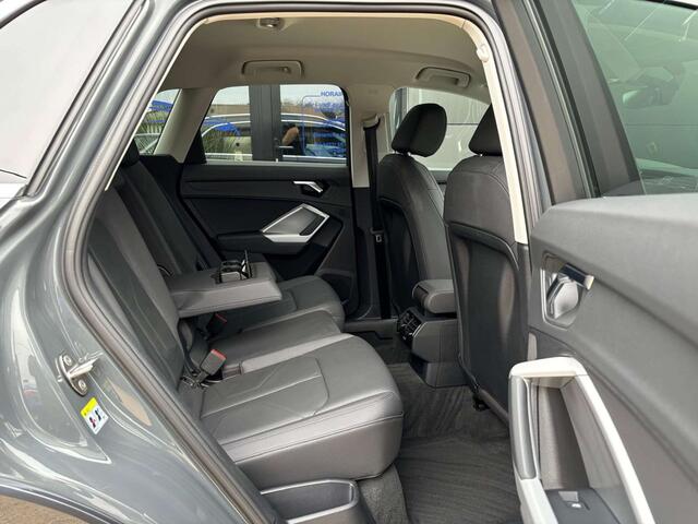 Audi Q3 35 TDi 150CV PACKSPORT S-TRONiC MMi CUiR COCKPiT
