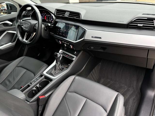 Audi Q3 35 TDi 150CV PACKSPORT S-TRONiC MMi CUiR COCKPiT