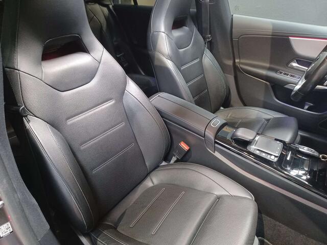 Mercedes-Benz CLA-Klasse 200 Pack AMG EXT/INT FUll Cuir,Pano,Cam�ra,Att Remo