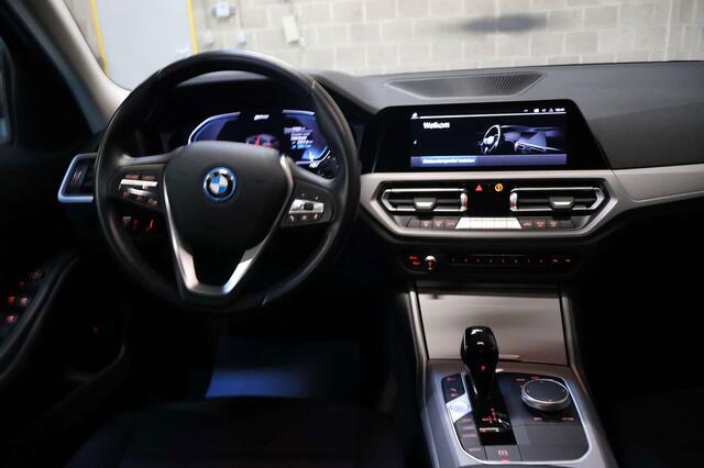 BMW 3-Serie 320 Touring 320eA PHEV| PDC| NAVI PROF|Slechts 22000km