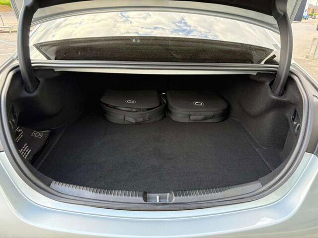 Mercedes-Benz C-Klasse 300 C e AMG Pack Night Pano Head UP