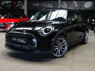 Mini Cooper DCT NAVI PRO-FULL LED-CRUISE-PARKING