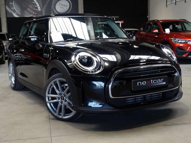 Mini Cooper DCT NAVI PRO-FULL LED-CRUISE-PARKING
