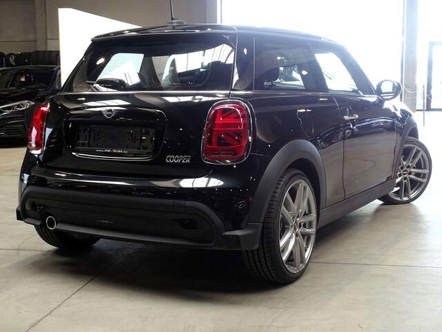 Mini Cooper DCT NAVI PRO-FULL LED-CRUISE-PARKING