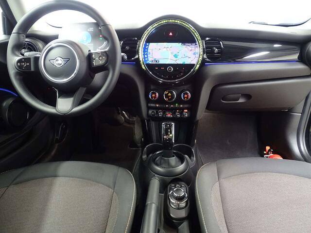 Mini Cooper DCT NAVI PRO-FULL LED-CRUISE-PARKING
