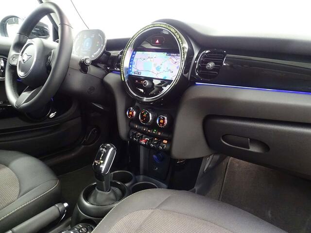 Mini Cooper DCT NAVI PRO-FULL LED-CRUISE-PARKING
