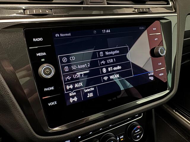 Volkswagen Tiguan 2.0 TSI 4Motion 3x R-Line 220PK Pano Trekhaak Keyless